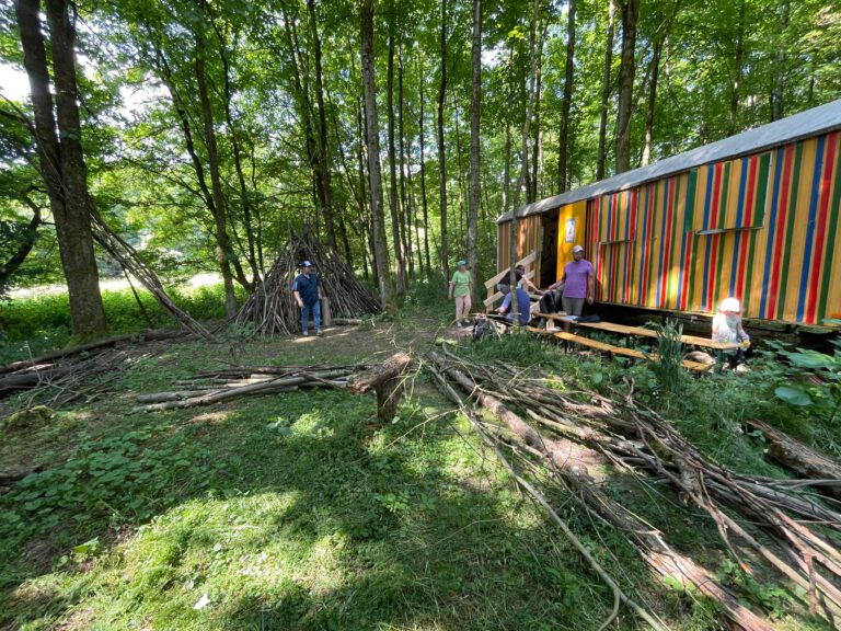 Tipi Bau am Waldwagen